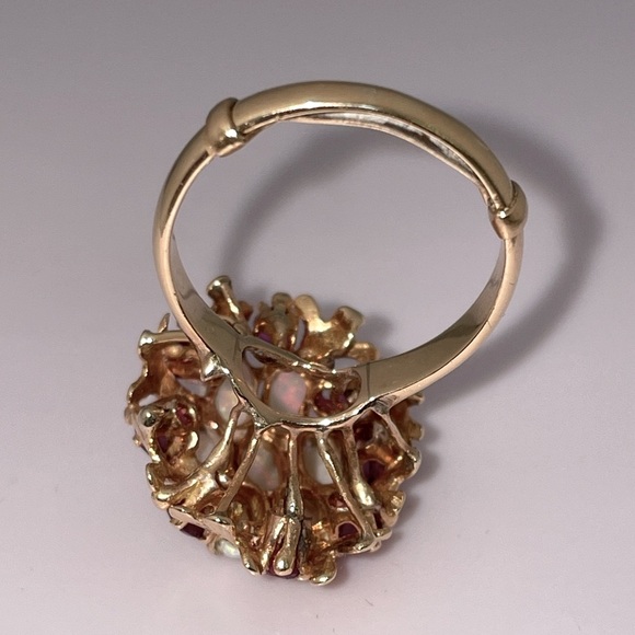 Solid Real 14K Yellow Gold Leaves Opal Ruby Bold Statement Ring Vintage Antique - Picture 17 of 17